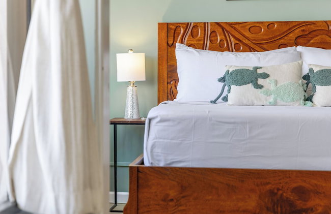 Diamond Head and Ocean views with King Bed and Parking - Photo 87