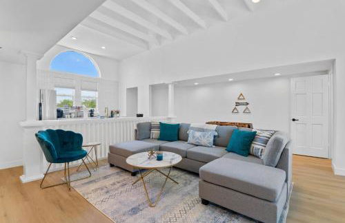 Stylish Phoenix Townhome - Foosball Table, Laundry, Parking! - Foto 1