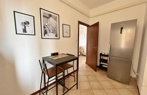 BELLAVISTA , Bright and Stylish Two Bedroom Apartment in the Historic Center - Photo 15
