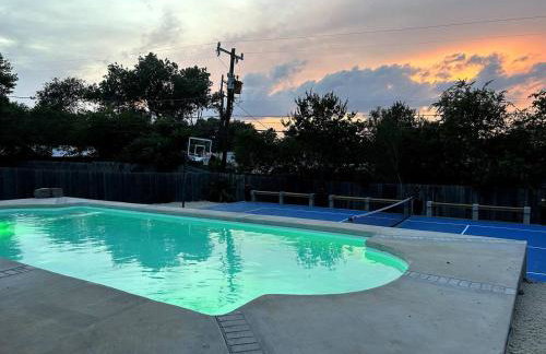 4 Bed sleeps 12 -Sea world-Six Flags-Down Town - Emerald Oasis - Foto 2