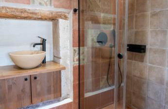 Pavlina Villa , a hidden gem with heated pool and ping pong! - Photo 27