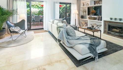 Seaside 3 bedroom Townhouse in San Pedro close to the Beach with private Garden - Photo 5