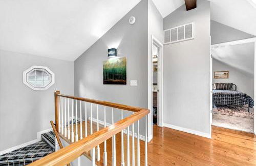 The Oak Cottage- Charming Downtown Family Retreat in the Heart of Siloam Springs - Foto 13