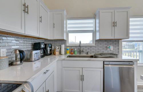 Walk to Ocean! Family-Friendly Crystal Beach Home - Foto 7