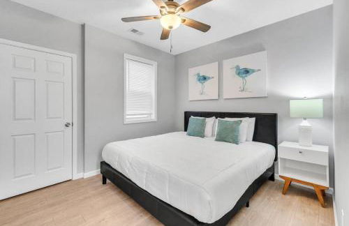 Dave and Busters, Outlets, Convention Center across street w Parking - Sleeps 15 - Foto 2