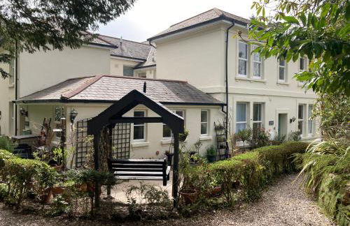 Hollyhocks Holiday Home- 2 bedroomed ground floor apartment sleeps 5 - Foto 1