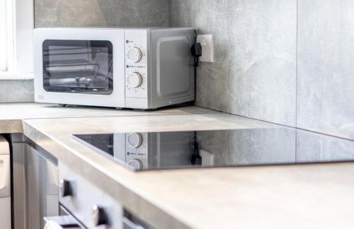 Renfrew Town Centre Easy Link to Glasgow City - Pass the Keys - Foto 21