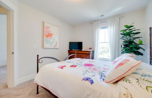 Modern Family Home in Hampstead with Patio and Grill! - Foto 14