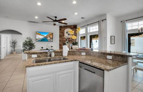 The Desert Gem Pool Spa Gated Home - Photo 22