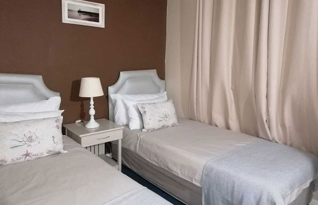 Cape Town Beachfront Apartments At Leisure Bay - Photo 25