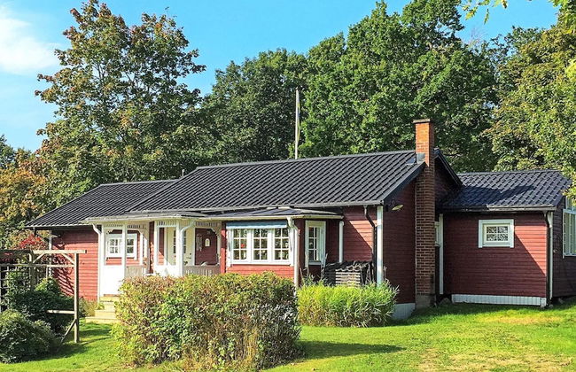 8 Person Holiday Home in Vackelsang - Photo 1