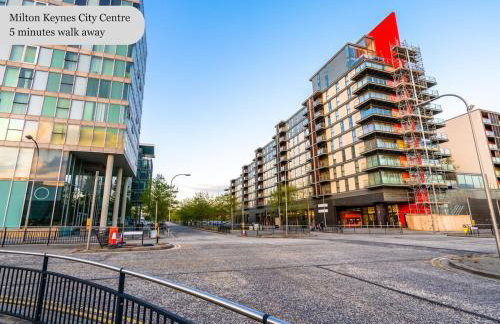 Beautiful Apartment in Central MK with Balcony, Free Parking & Smart TV with Netflix by Yoko Property - Foto 18