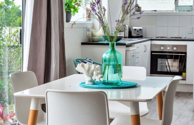 Kingsland Contemporary 2BR with Carpark - Photo 7