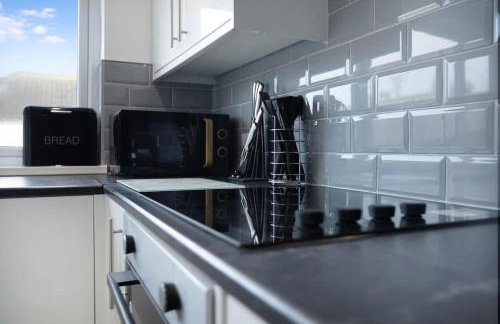 Spacious Living Room & Modern Comforts, Sleeps 4 - Foto 7