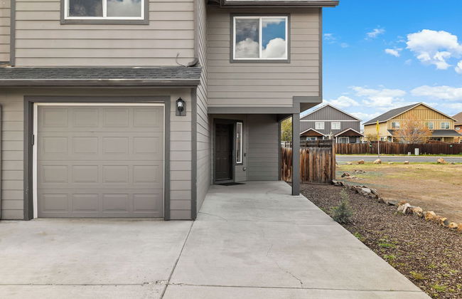 Redmond Getaway Hub Adventure Awaits! - Foto 30