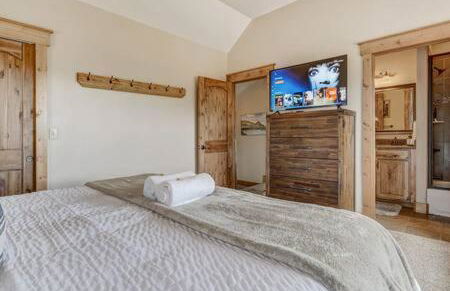 Cabin~Views~Heart of Town~W&D~Fireplace~Kitchen - Foto 27