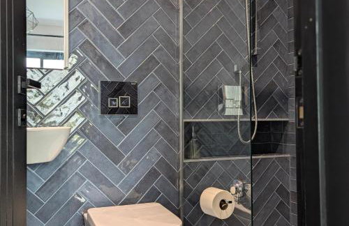 Up Shed - Modern Countryside King-size Ensuite With Own Access - Foto 21