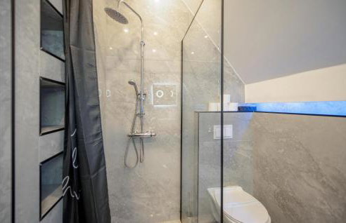 Lovely Home In Novo Zvecevo With Sauna - Foto 27