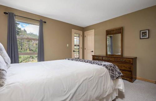 Ski Town Hideaway | Fireplace + Walk to Downtown - Foto 23