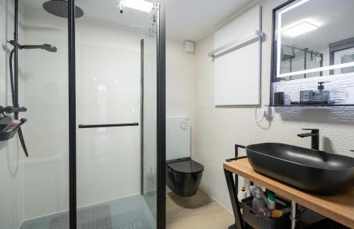 Cozy House In Nature With Hot Tub - Happy Rentals - Foto 15