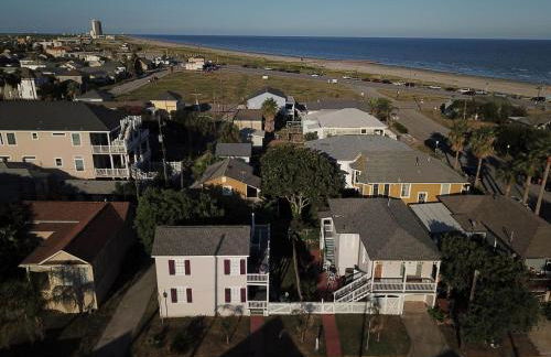 Catch A Wave 2 Blocks to the Beach Two-Story With Porch - Foto 28