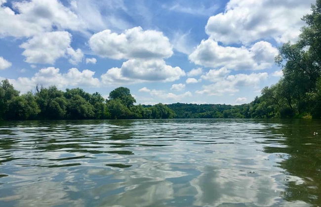 Amazing Chalet with Private Garden, Hot Tub, Sauna, Great Location by the River - Foto 39