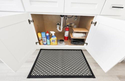 Family Friendly Southwest Bakersfield Retreat with Jacuzzi and Fenced Yard - Photo 44