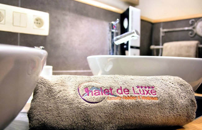 Luxurious Villa with Sauna, Hot Tub, Recreation Room, Large Enclosed Garden - Foto 31