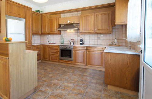 House of Hats - next to the coast - Karavomylos - Photo 13