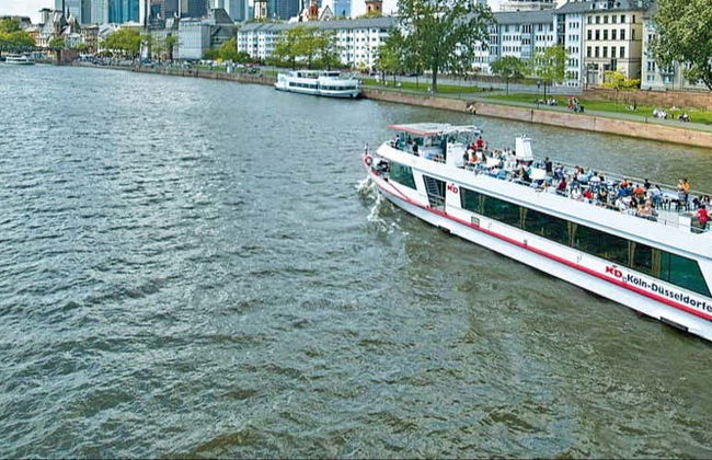 Paseo en barco por Frankfurt - Foto 1