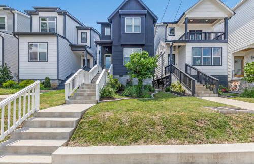 The Ashland House - Stylish Design, Backyard Oasis - Foto 71