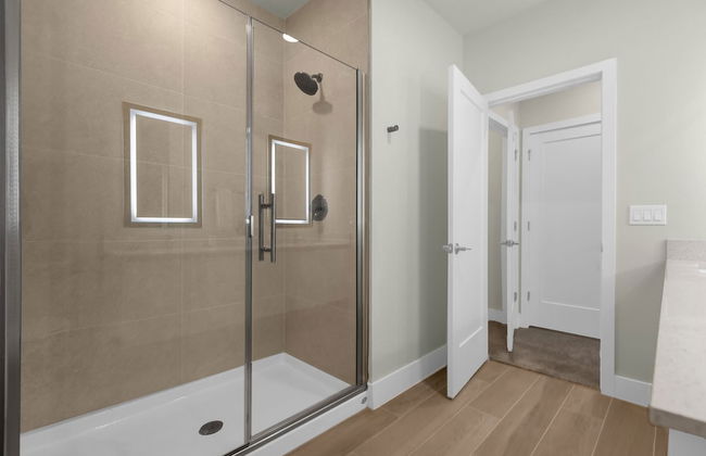 Upstay - Modern Family Townhome With Pool - Foto 16