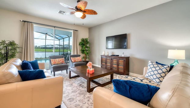 Stunning Home Private Pool Great Location - Foto 2, Habitación