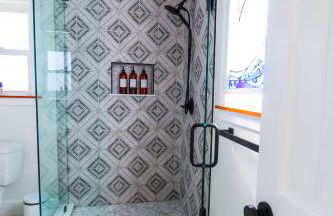 Luxurious Bohemian Bungalow in Lincolnville - Mins from Downtown! - Photo 9