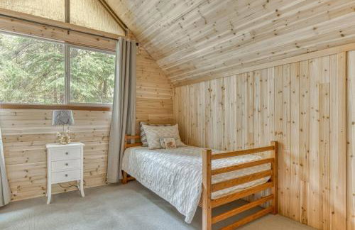 Thompson Cabin - Charming Salmon Riverfront A-Frame Oasis w/ fireplace - Foto 51