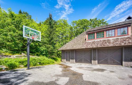 Group-Friendly Newbury Stunner Home Gym, Hot Tub! - Foto 35