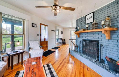 Country Escape Log Cabin Near Kentucky Lake! - Foto 4