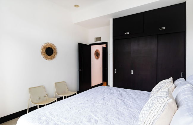 mVillas - Luxury 2Bed 2Bath Condo w Pool - Foto 4