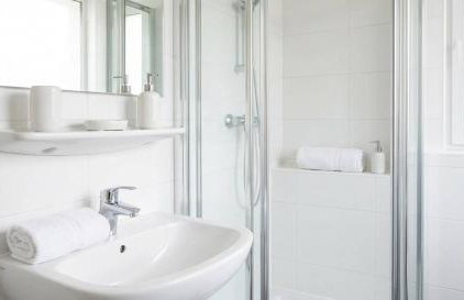 Modern 3 Bedroom Home with Parking in Southend - Foto 30