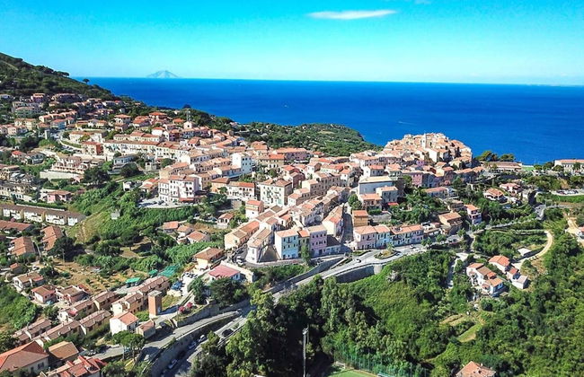 Apartment in Capoliveri Near Sandy Beaches - Foto 33