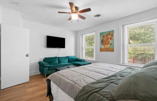 Charming 4-bedroom townhome in fabulous Washington with AC, WiFi - Foto 47