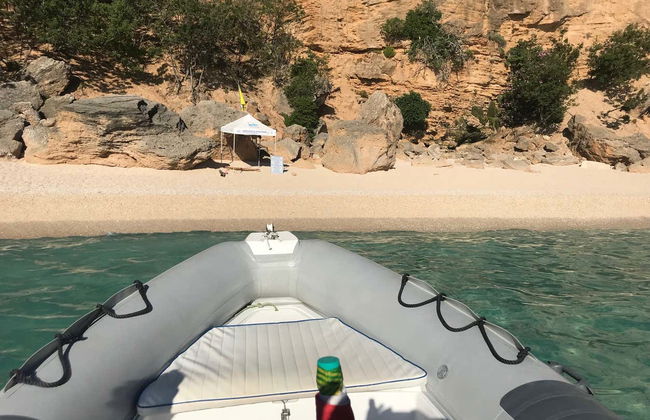 Balade en bateau dans le golfe d'Orosei - Photo 1