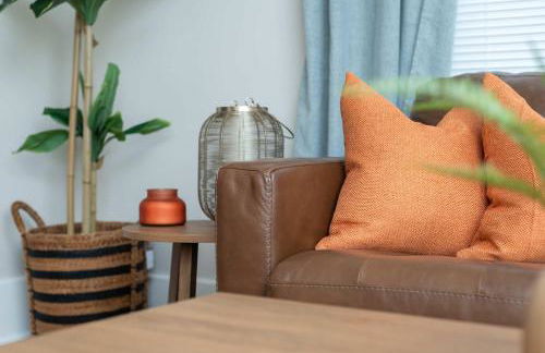 Beautiful 2 Bed 1 Bath home near College Hill - Photo 8