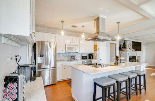 Family Home with Private Dock on Lake of the Ozarks! - Foto 11