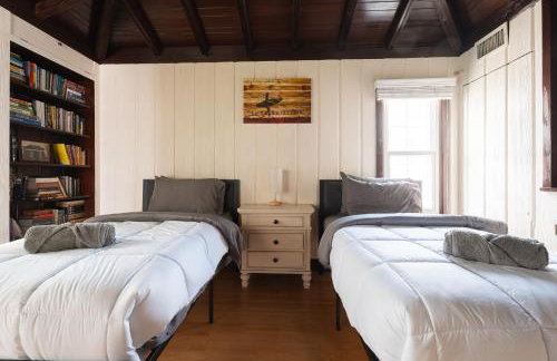 The SOFI Special - Modern Retreat, Dog Friendly - Photo 38