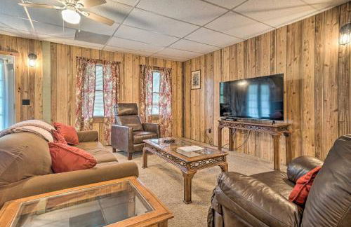 Hot Tub and Fire Pit Pet-Friendly Clayton Escape! - Foto 15