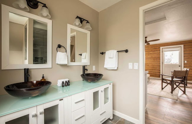 Chateau Syrah by Avantstay Picturesque Estate w/ Pool, Table Tennis & Pool Table New Pickleball Court + Basketball Hoop - Foto 21