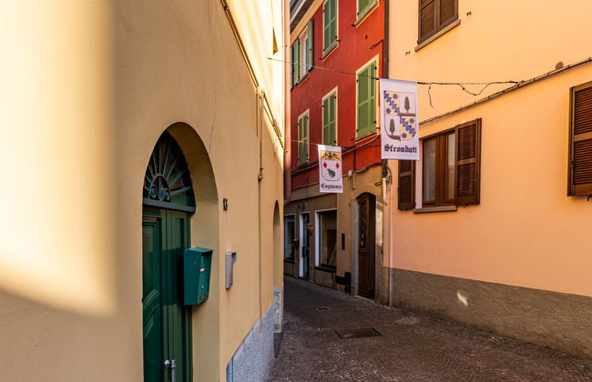 2 bedroom Apartment in Bellano - Photo 2