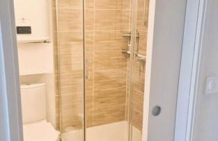 Le Pavois d'Or, studio rénové avec goût, Superbe Vue, Proximité Gare et Centre, Climatisation - Foto 11