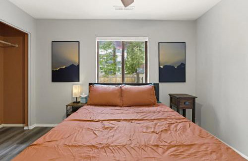 Stylish Home with in Home Gym AC Fully Fenced Yard - Foto 21